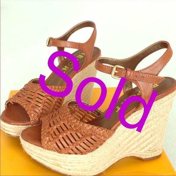 Report Shoes - ☀️☀️LN Report Wedges Size 6 ☀️☀️